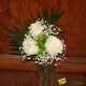 Bouquette de roses blanches pour columbarium