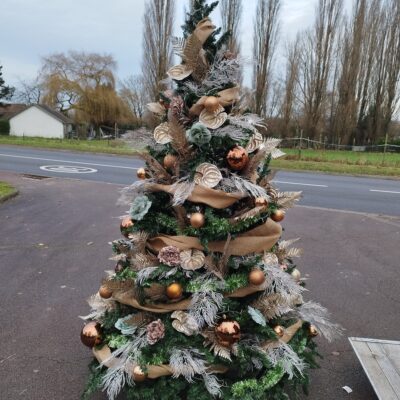 Service de Location — Sapin de Noël de 250cm Artificiel & Décoré